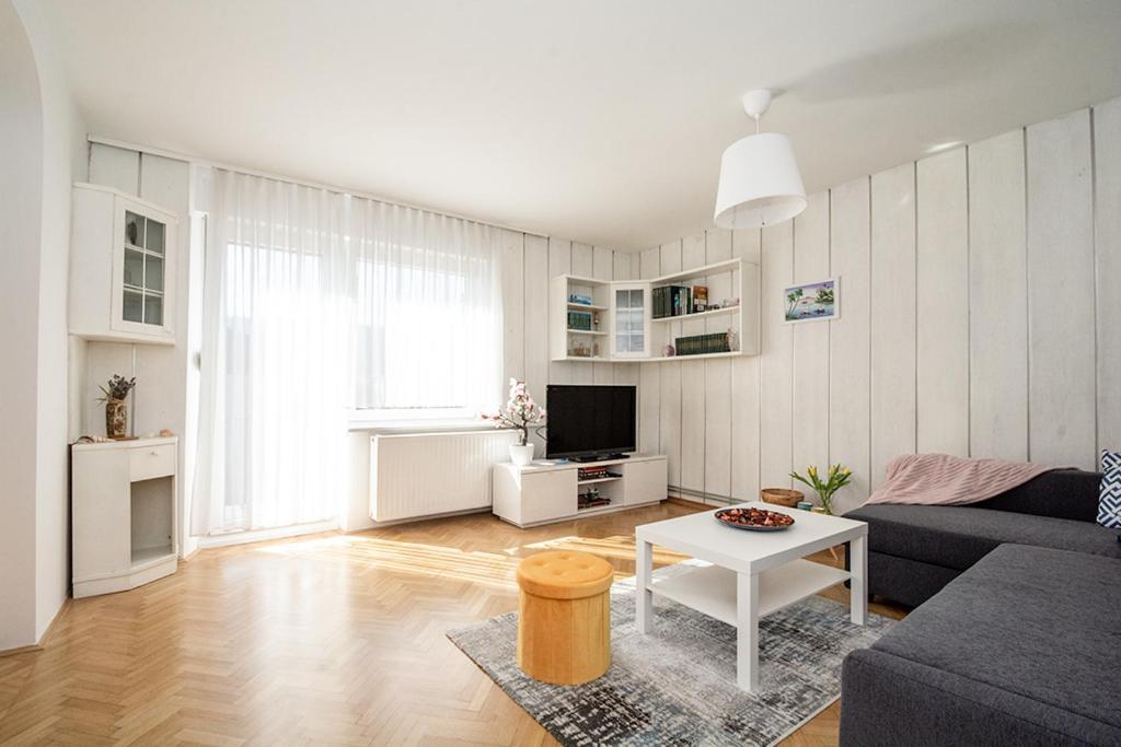 Magnolia Apartment - Free Private Parking Liubliana Exterior foto